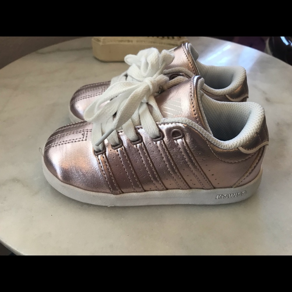 Metallic pink K-Swiss shoes